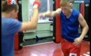 Первоуральский боксер Марк Урванов готовится к бою за титул чемпиона WBO youth inter-continental