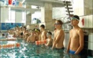 Первоуральскую секцию плавания посетил многократный призер чемпионата мира и олимпийских игр - Андрей Сердинов