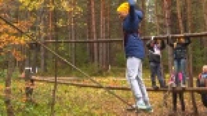 Больше 400 педагогов вышли на "маршрут выживания"