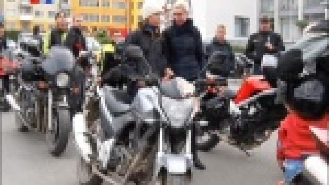 Первоуральские байкеры торжественно закрыли летний сезон