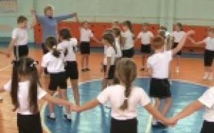 В честь дня учителя начинаем серию репортажей о людях, которые выбрали непростую профессию педагога