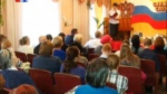 Более сотни ветеранов Первоуральского отдела МВД сегодня принимают поздравления