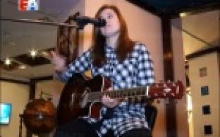 Живое творческое общение, похвала и критика товарищей