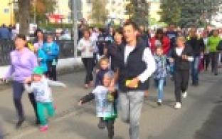 Тысячи первоуральцев приняли участие во Всероссийской акции "Кросс нации - 2016"