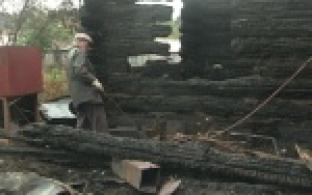 Сразу пять садовых домиков и одно частное подворье сгорели в Первоуральске за минувшие двое суток