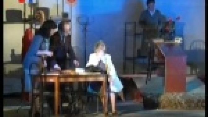 Артисты "Варианта" открывают юбилейный, тридцать пятый театральный сезон