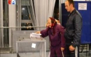 Сразу после того, как закрылись избирательные участки, специалисты взялись подсчитывать голоса.