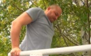 Больше 5 000 отжиманий за час