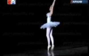 Песни, танцы и акробатические этюды разучивают участницы конкурса "Краса России"