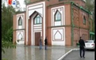 Мусульмане Первоуральска отмечают Курбан-Байрам