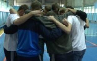 Для первокурсников Первоуральского металлургического колледжа провели мастер - класс по командной работе