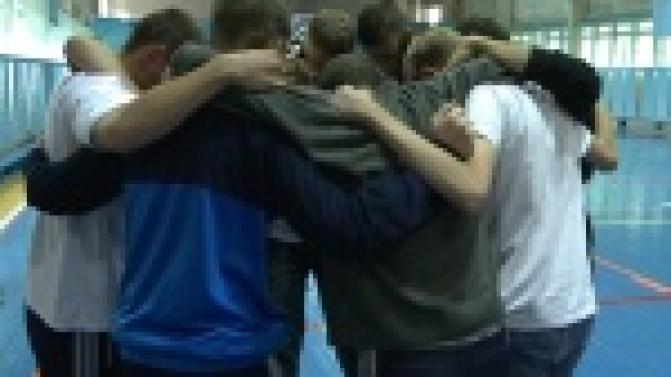 Для первокурсников Первоуральского металлургического колледжа провели мастер - класс по командной работе