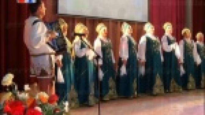 Русские глиняные свистульки и татарские национальные костюмы - под одной крышей