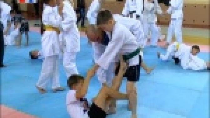 Раскрыл секреты мастерства и научил фирменным приемам