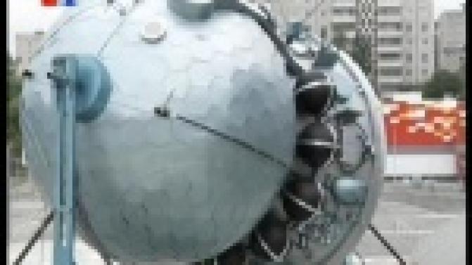 Возле самого необычного здания Первоуральска появился ещё один интересный объект