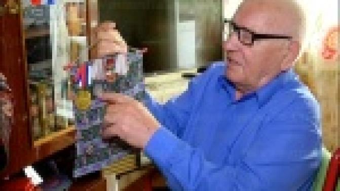 В гости к первоуральским пенсионерам отправились представители ПНТЗ и депутаты фракции "Единая Россия" в городской Думе