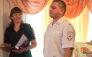 Эта служба и опасна, и трудна...