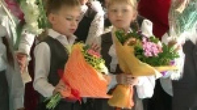 Долгожданные первые звонки прозвенели во всех школах города