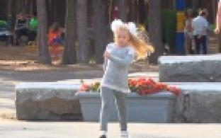 Куда отправились школьники после торжественных линеек?