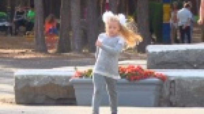 Куда отправились школьники после торжественных линеек?