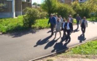 Комиссия оценила новые дороги и тротуары, которые  должны быть готовы к 1 сентября