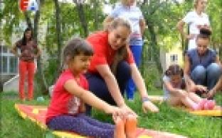 Пловцы и легкоатлеты показали необычный мастер-класс