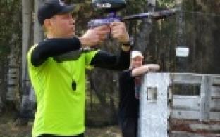 Играть в пейнтбол научились отдыхающие ФОКа "Гагаринский"