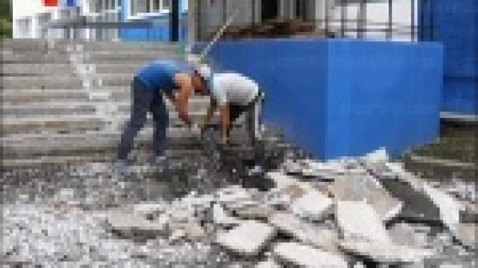 В Первоуральские школы наведались общественники