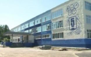 Специальная комиссия проверила готовность еще трех школ города к новому учебному году