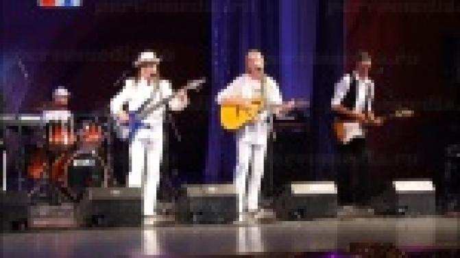 В его стенах развивают таланты сотни первоуральцев, его сцена принимает десятки знаменитых артистов