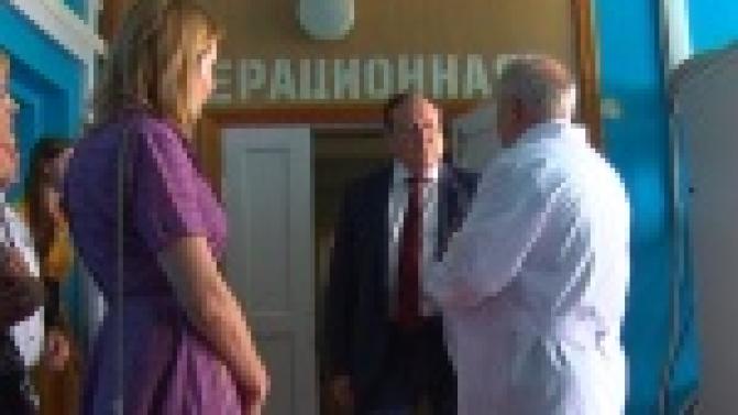 Министр здравоохранения СО посетил Староуткинскую больницу