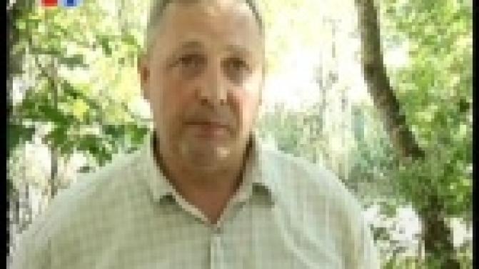 Вееры и зонтики советуют использовать горожанам специалисты, чтобы избежать последствий аномальной жары