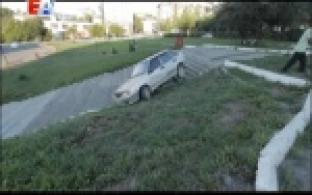 Пьяный лихач за рулем устроил ДТП прямо в центре Первоуральска