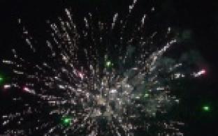 Песни и танцы у пионерского костра