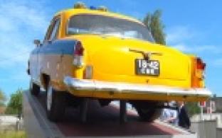 Сотрудникам ГИБДД Первоуральска посвятили стелу