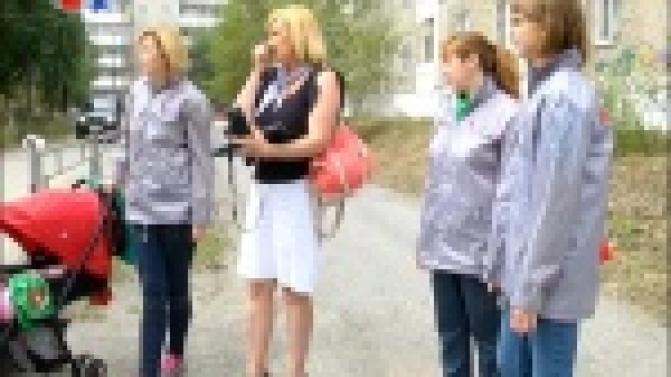 Общественники проверили насколько безопасны дороги и пешеходные переходы возле школ