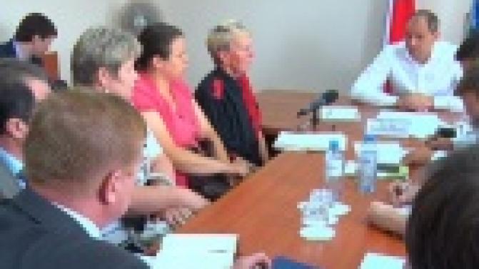 Председатель Правительства Свердловской области Денис Паслер провел личный прием граждан в Первоуральске