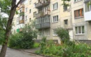 С коммунальным вопросом обратилась в службу народных новостей жительница одного из домов на проспекте Ильича