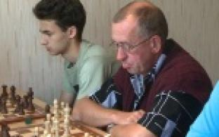 Горожане сразились в самой интеллектуальной игре: ходили конем и делали рокировку