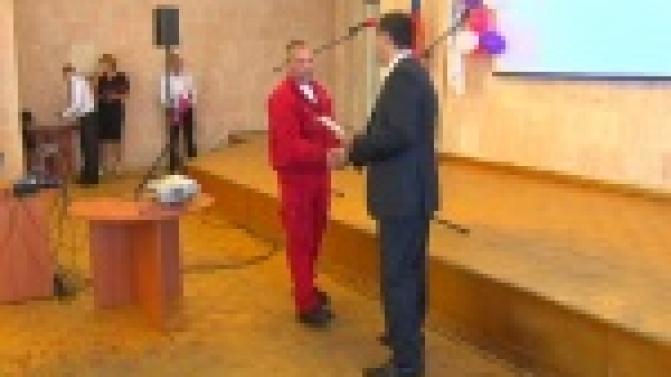 В преддверии Дня металлурга новотрубники продолжают получать поздравления и благодарственные письма