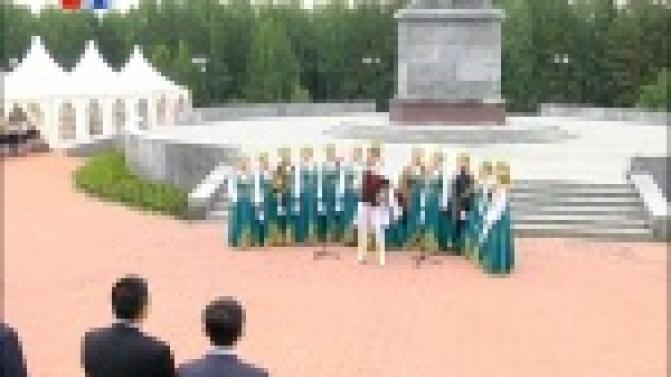 Гости из Китая прибыли в Первоуральск и побывали на границе двух частей света