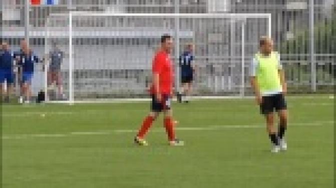 В Первоуральске появилось первое искусственное поле, сделанное по международным стандартам