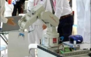 Белые металлурги Первоуральска удивили гостей "ИННОПРОМа"