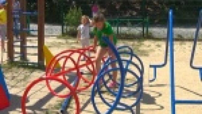 Обновленным дворам уже радовались жители улицы Трубников и проспекта Ильича