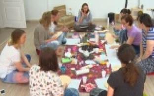 Творить и помогать одновременно учились первоуральцы