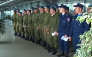 На Новотрубном торжественно встречали будущих белых металлургов, которые закончили службу в подшефной воинской части