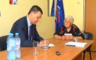 О проблемах жителей лучше узнавать от них самих - рассудили в городской Администрации