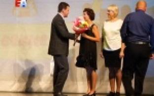 Более трёх тысяч медицинских работников Первоуральска сегодня получают поздравления