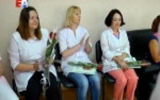 В преддверие профессионального праздника почетные грамоты вручили лучшим медицинским работникам Первоуральска