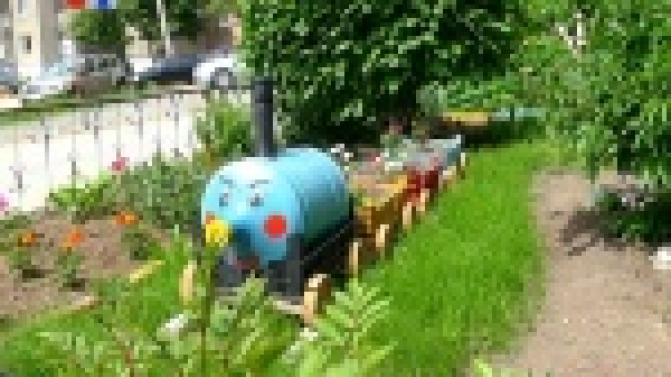 Чтобы превратить обычный подъезд в настоящую сказку достаточно лишь желания и фантазии